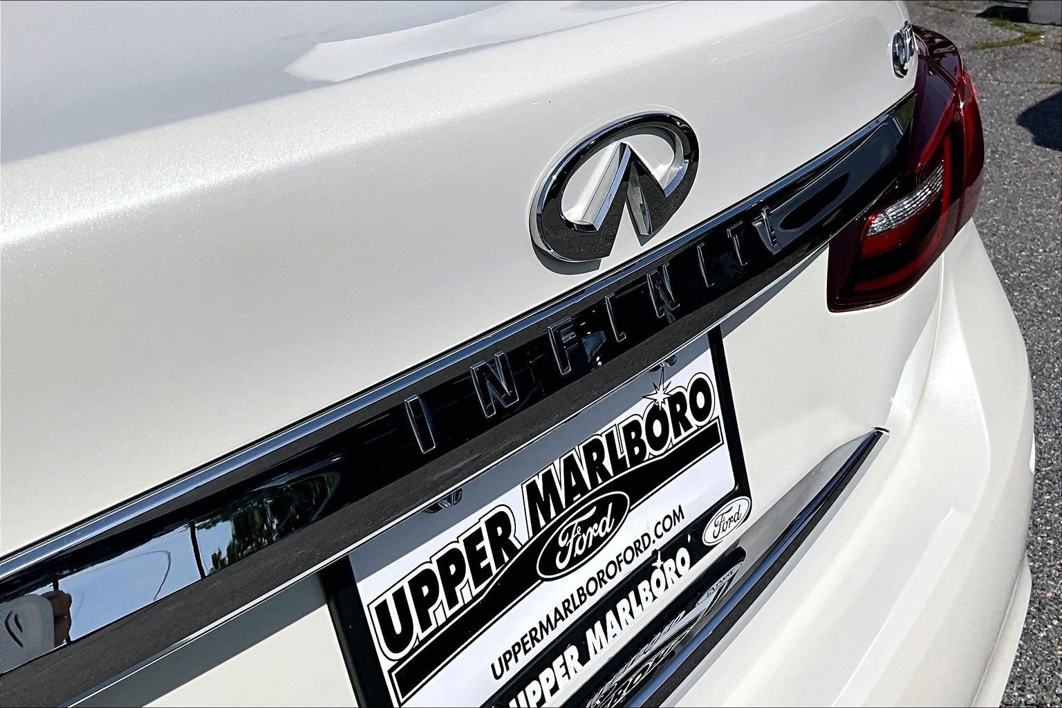 Used 2019 INFINITI Q70 Luxe AWD/4WD image 8