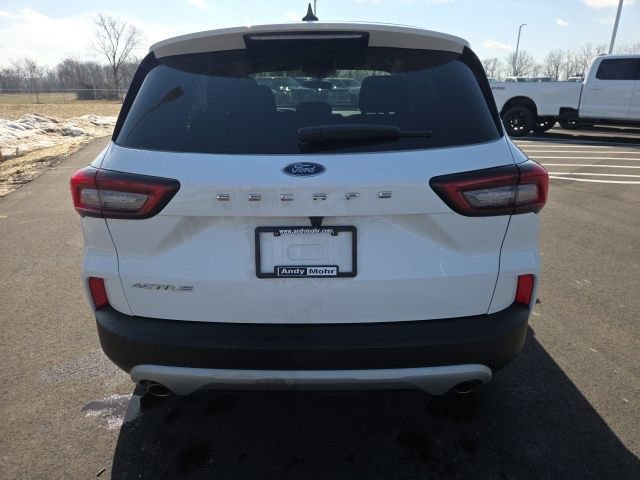Certified 2025 Ford Escape Active image 3