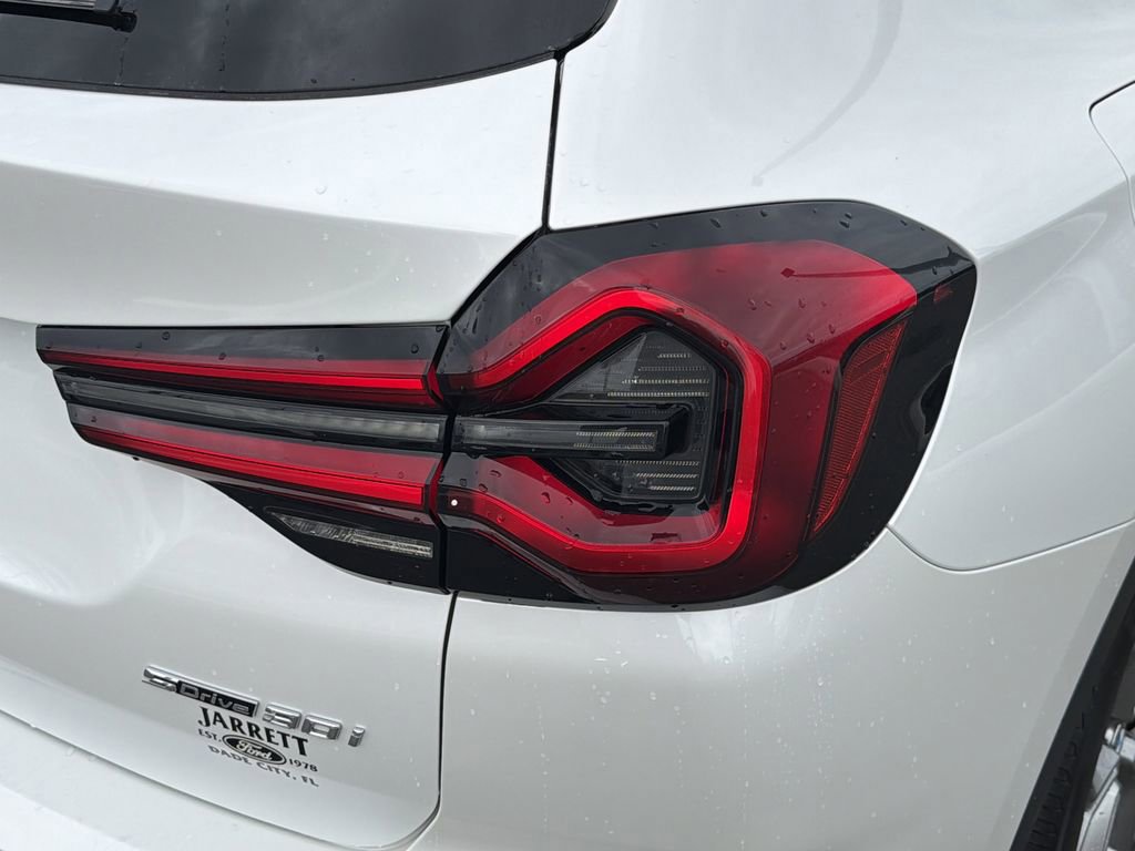 Used 2024 BMW X3 sDrive30i image 9