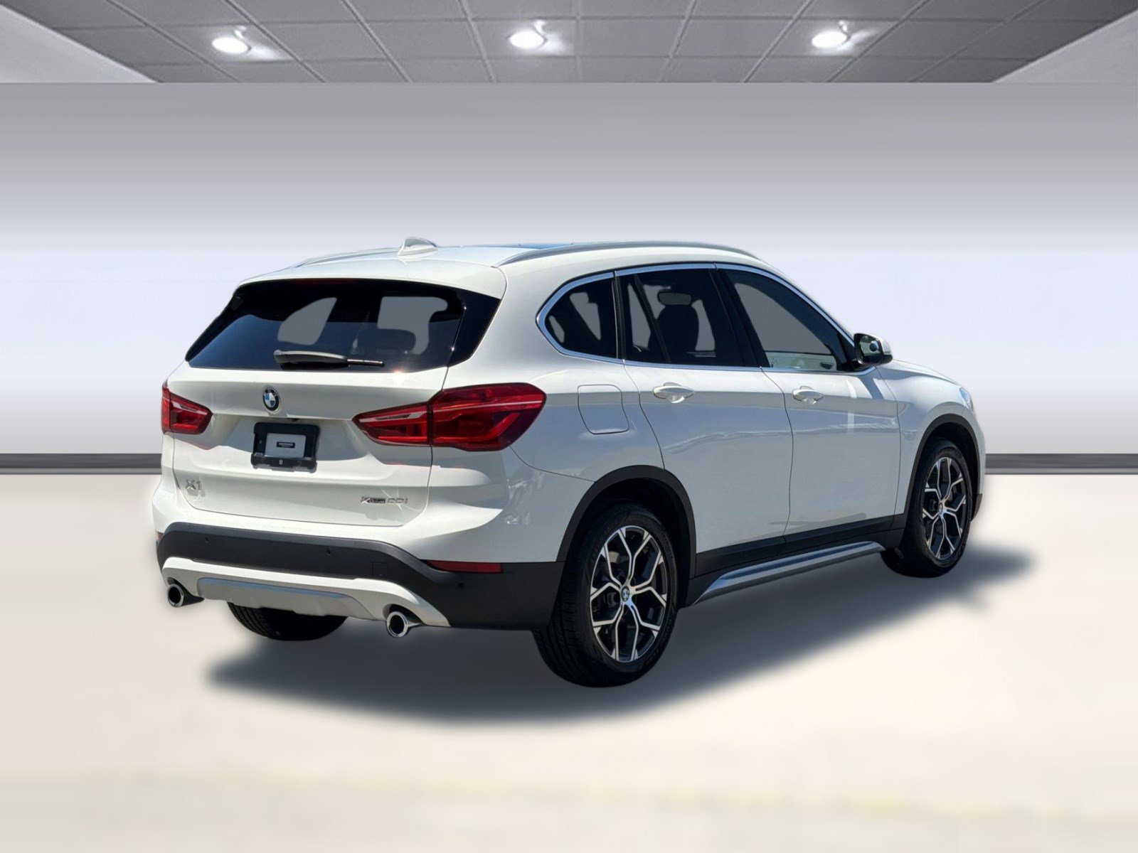 Used 2022 BMW X1 xDrive28i w/ Convenience Package AWD/4WD image 9