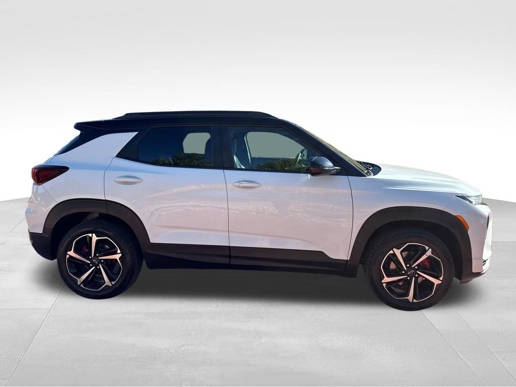 Used 2021 Chevrolet TrailBlazer RS w/ Technology Package AWD/4WD image 11