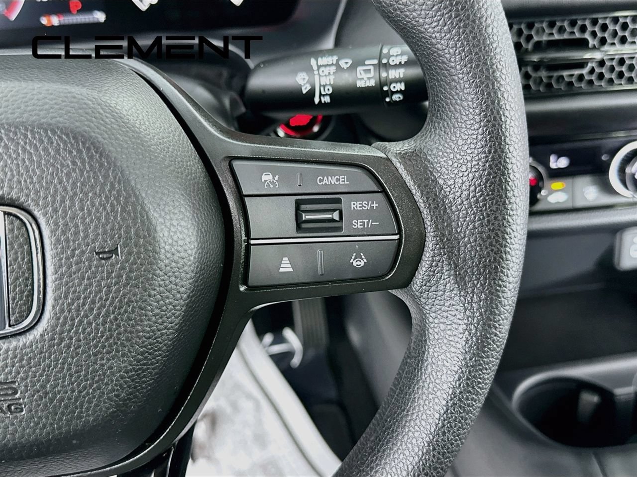 Used 2025 Honda HR-V LX image 17