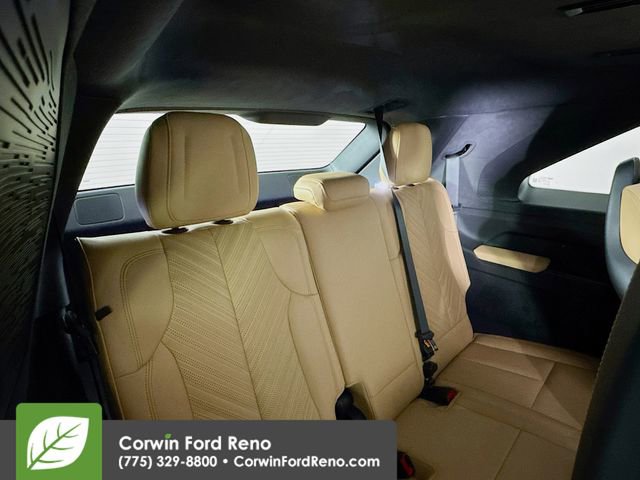 Used 2025 Cadillac Escalade IQ Luxury 2 image 30