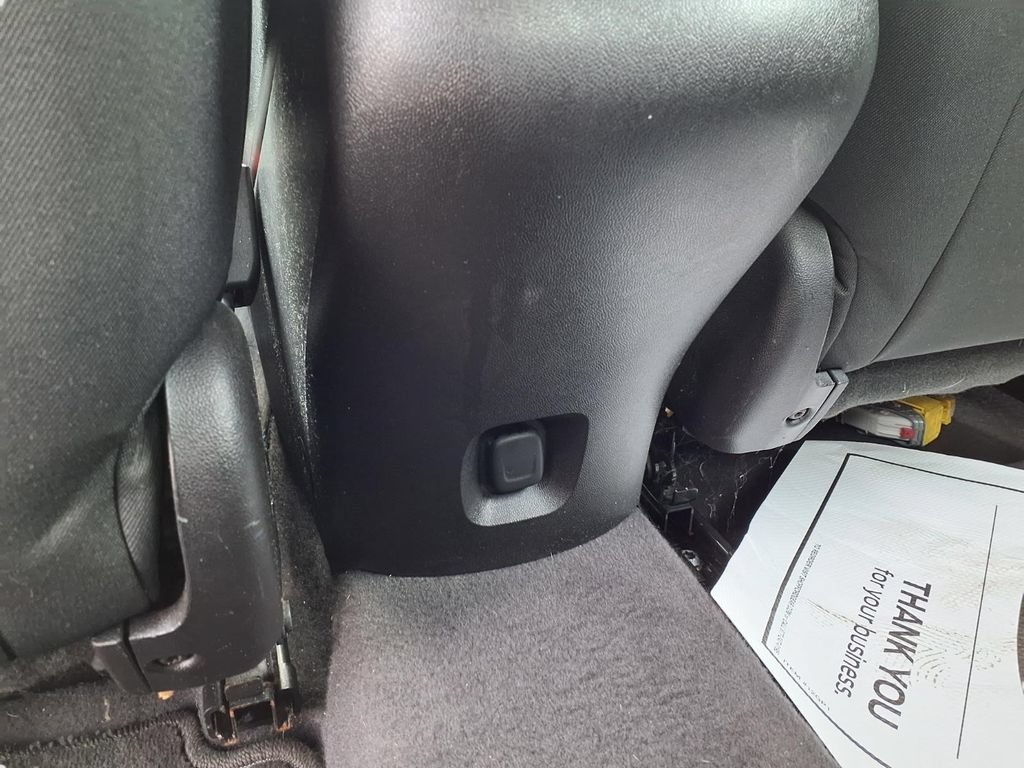 Used 2017 Chevrolet Malibu LS FWD image 28