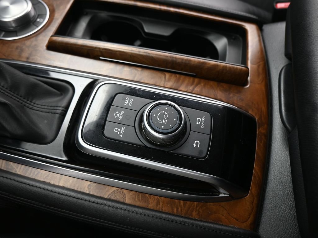 Used 2024 Nissan Armada SL image 46