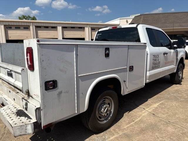 Certified 2023 Ford F250 XL w/ XL Chrome Package AWD/4WD image 2
