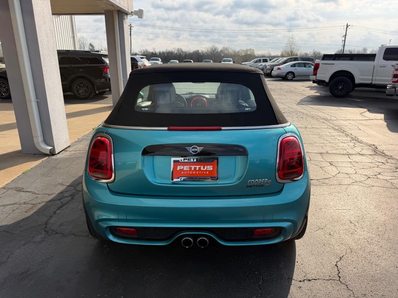 Used 2021 MINI Cooper S w/ Signature Upholstery Package FWD image 4
