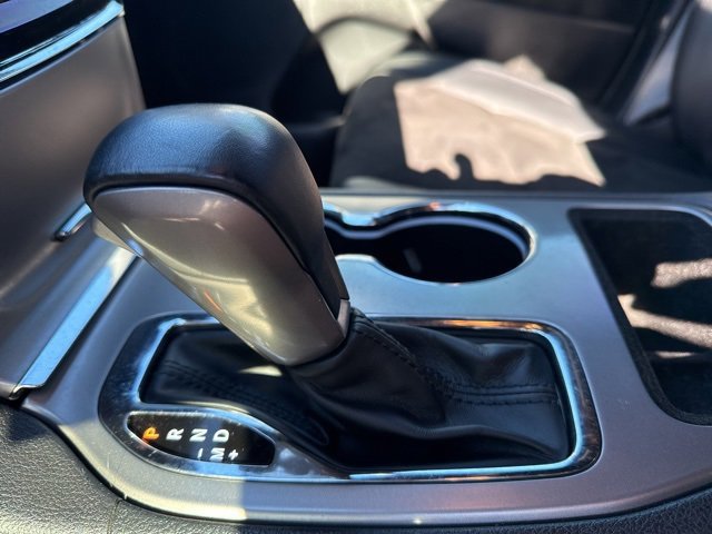 Used 2021 Jeep Grand Cherokee Laredo X image 21