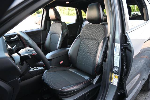 Certified 2024 Ford Escape ST-Line w/ Tech Pack #1 AWD/4WD image 21