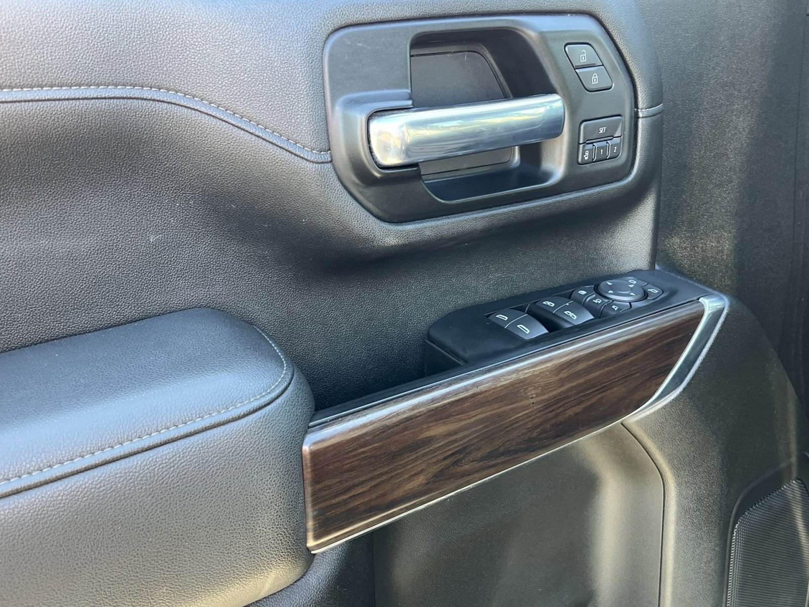 Used 2020 GMC Sierra 2500 SLT image 15