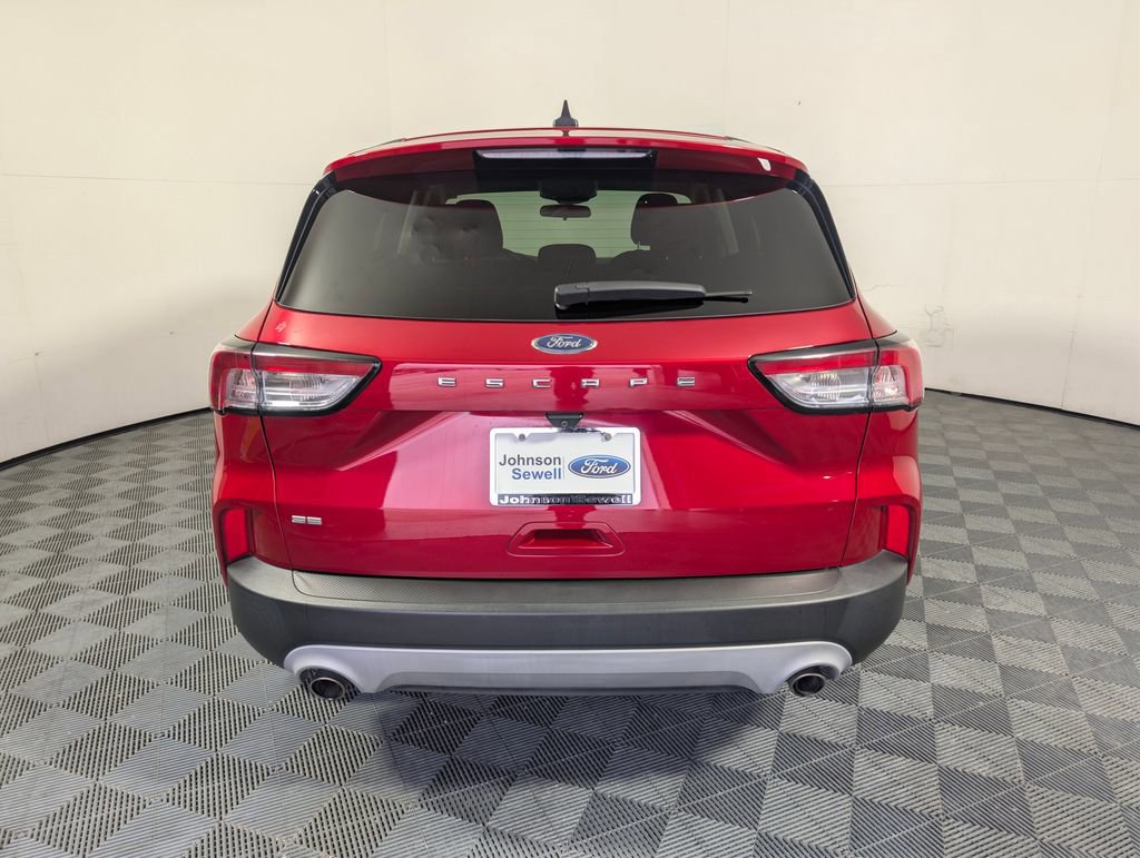 Certified 2022 Ford Escape SE w/ Convenience Package FWD image 3