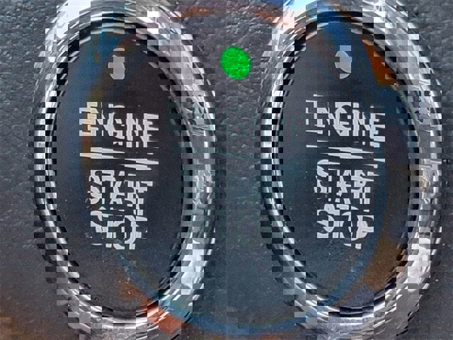 Certified 2023 Ford Edge Titanium image 7