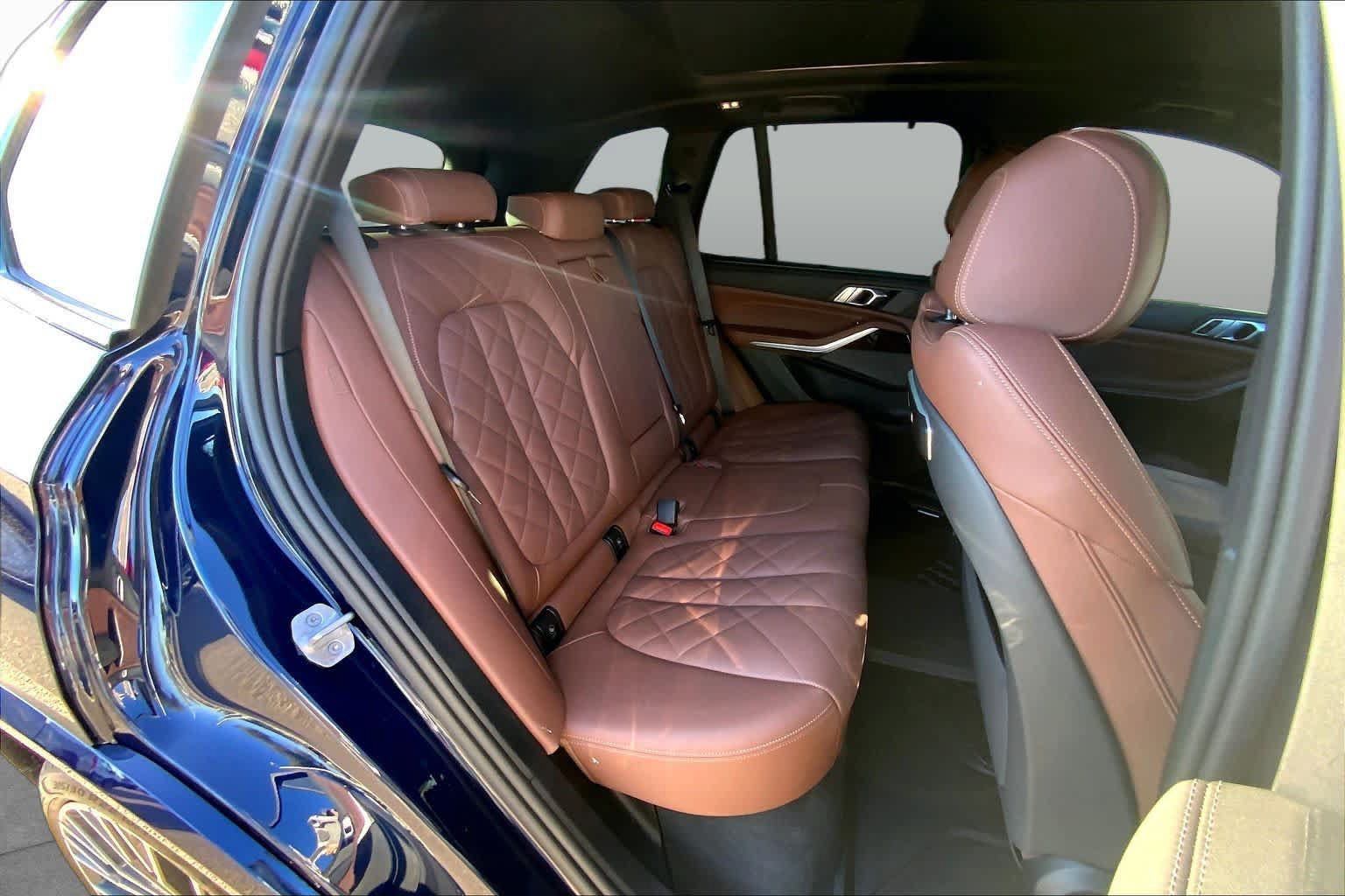 Used 2025 BMW X5 xDrive40i w/ Executive Package AWD/4WD image 20