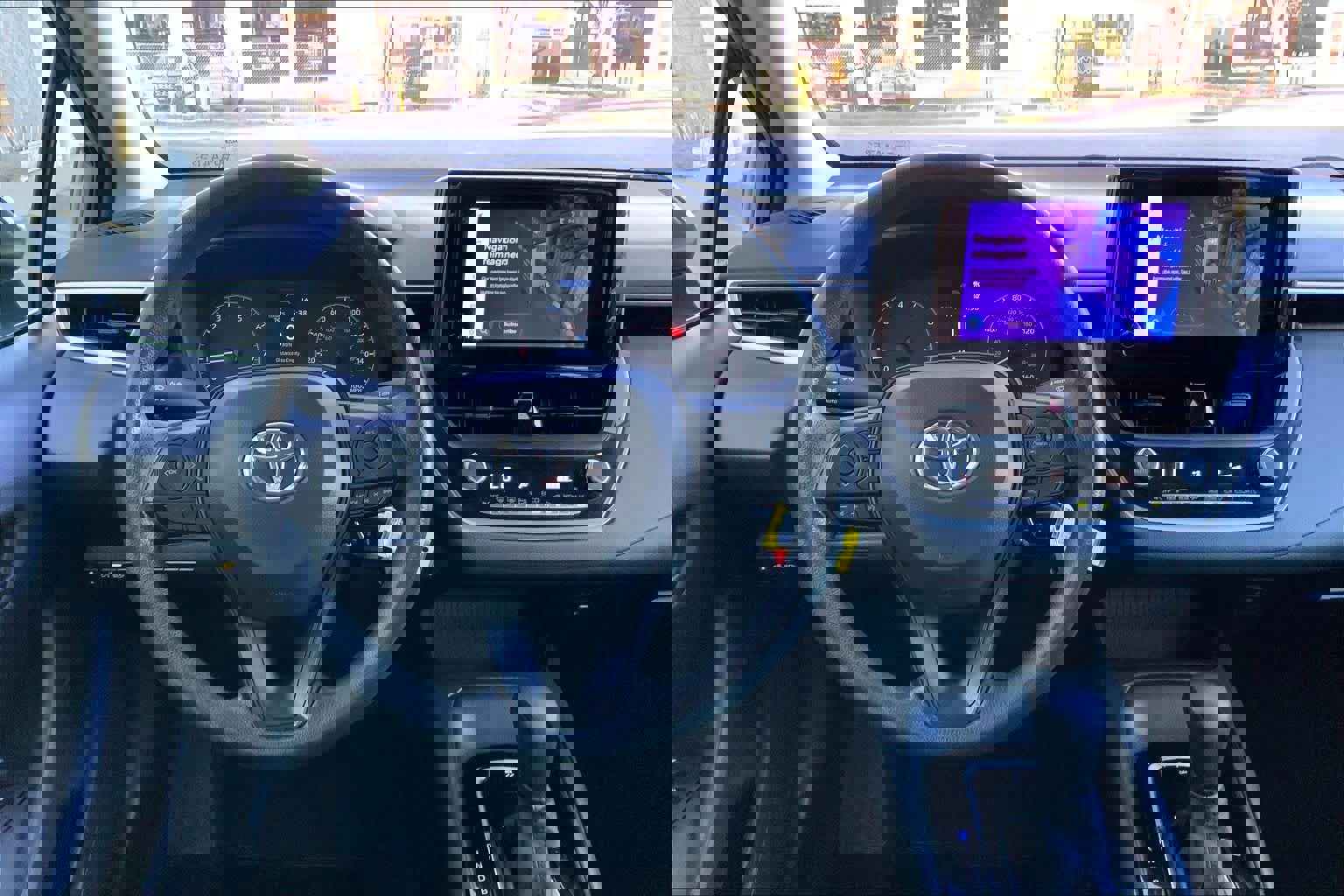 Used 2024 Toyota Corolla LE image 7