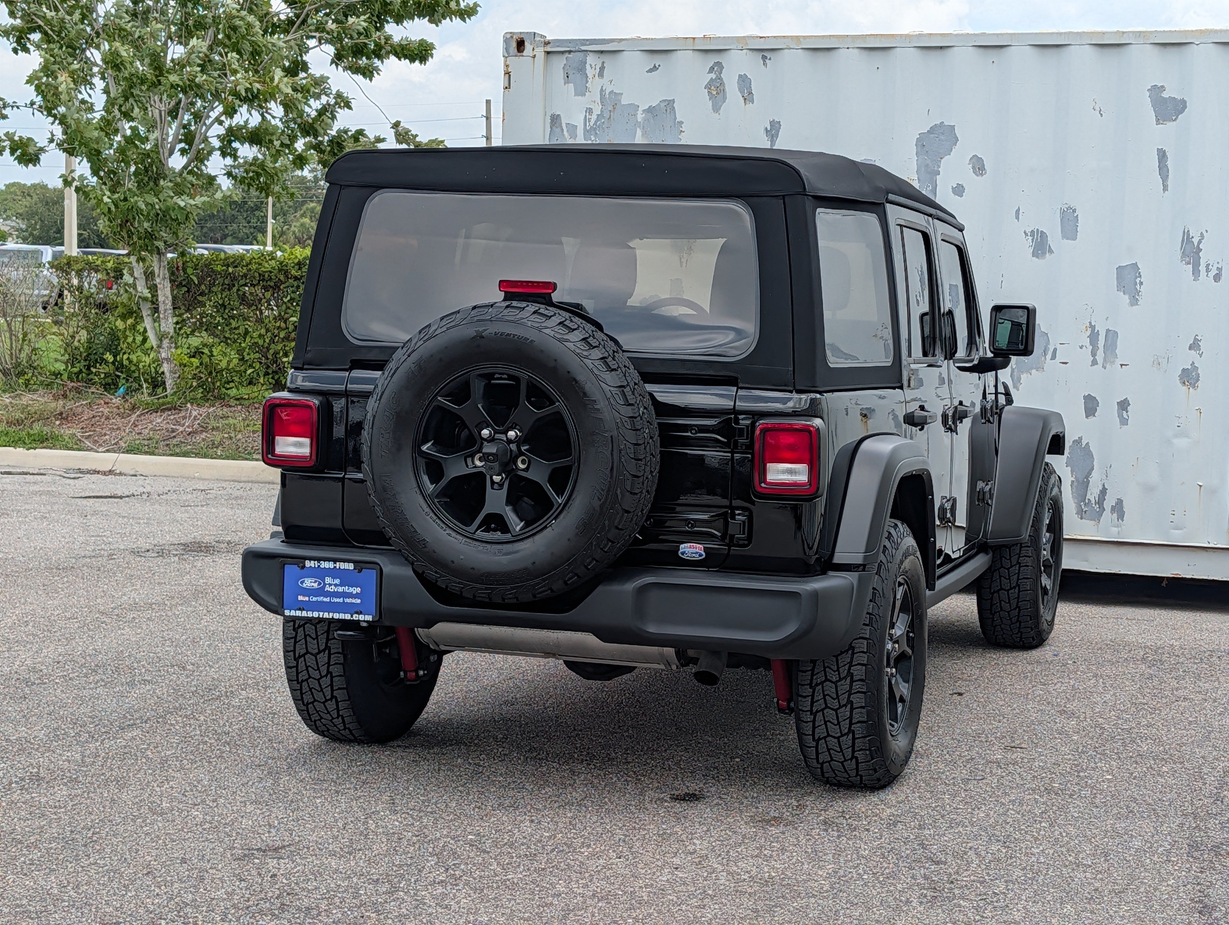 Used 2023 Jeep Wrangler Unlimited Sport AWD/4WD image 5