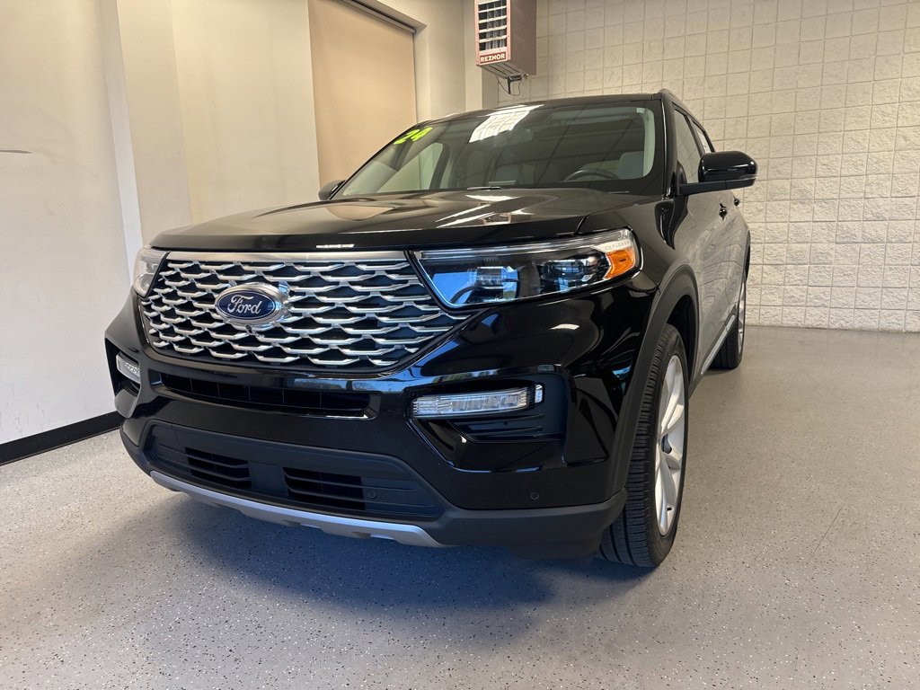 Certified 2024 Ford Explorer Platinum w/ Technology Package image 38