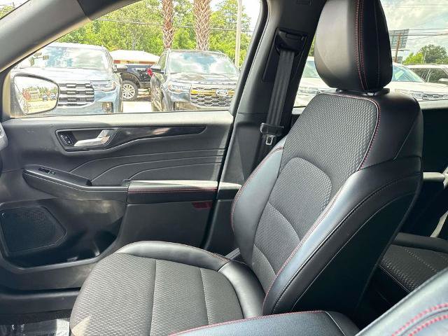 Certified 2025 Ford Escape ST-Line FWD image 15