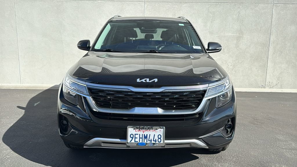 Used 2023 Kia Seltos S w/ Navigation Package image 2