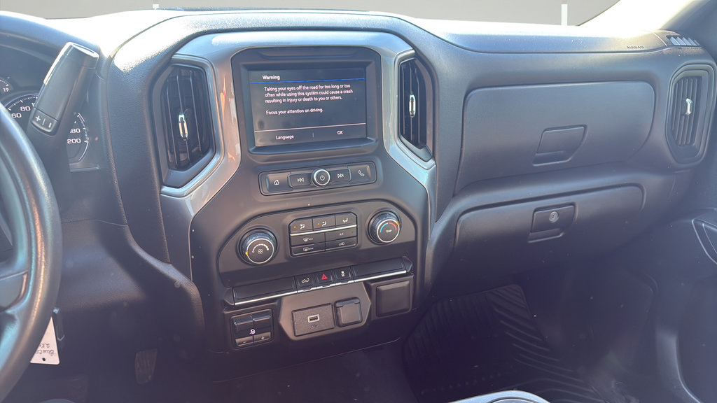 Used 2020 Chevrolet Silverado 2500 Custom w/ Custom Convenience Package AWD/4WD image 15