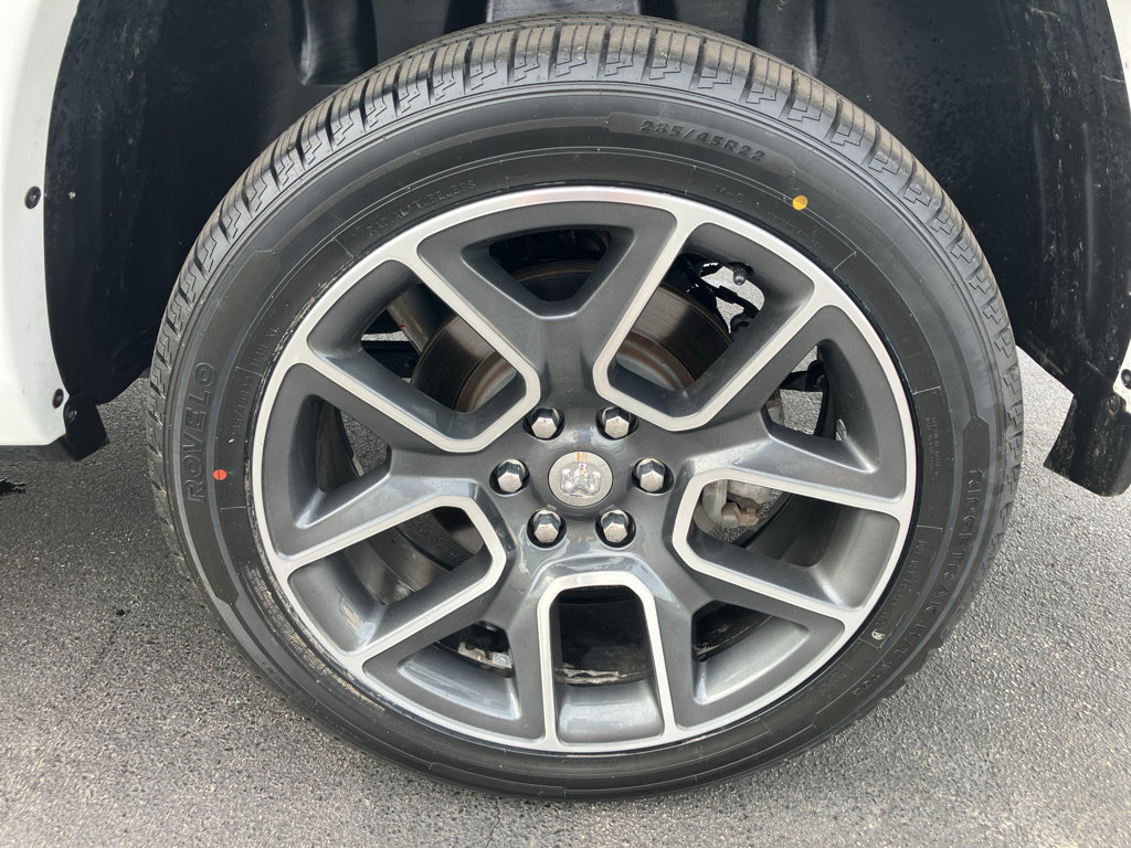 Used 2022 RAM 1500 Laramie AWD/4WD image 15