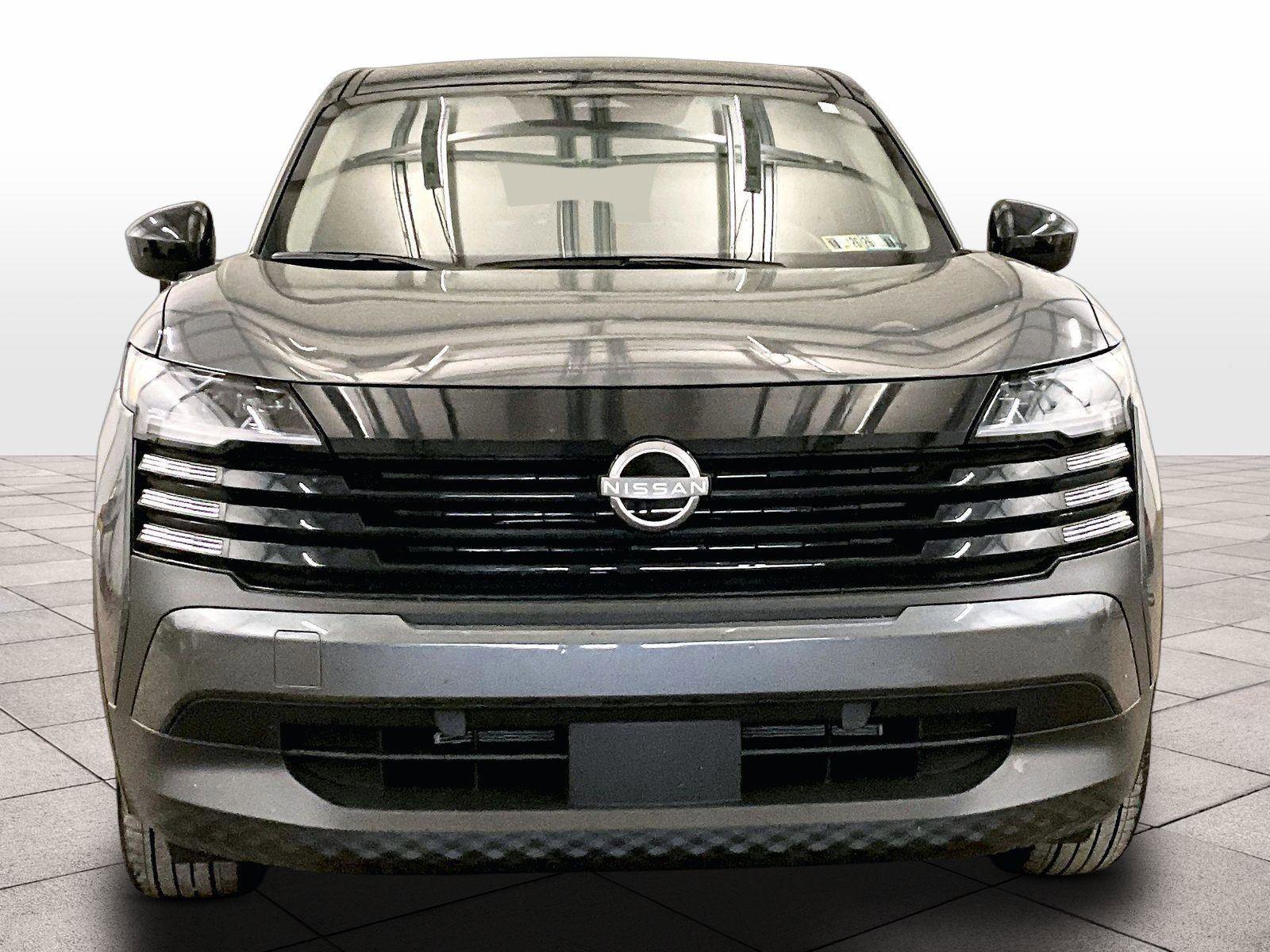 Used 2025 Nissan Kicks SV image 3