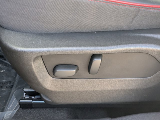 Used 2023 Buick Envision Essence w/ Technology Package I image 16