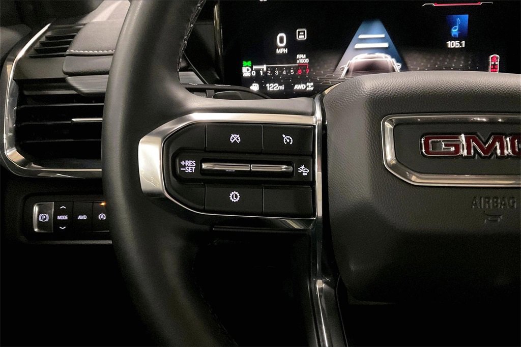 Used 2024 GMC Acadia Elevation image 17