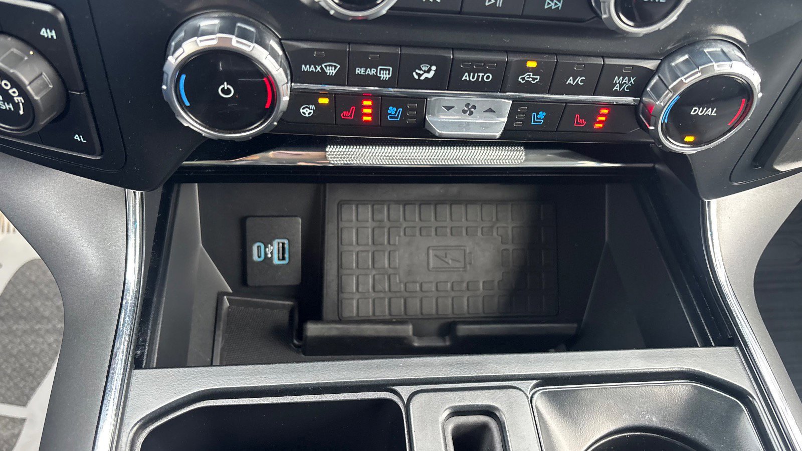 Certified 2022 Ford F150 Lariat w/ Equipment Group 502A High image 50