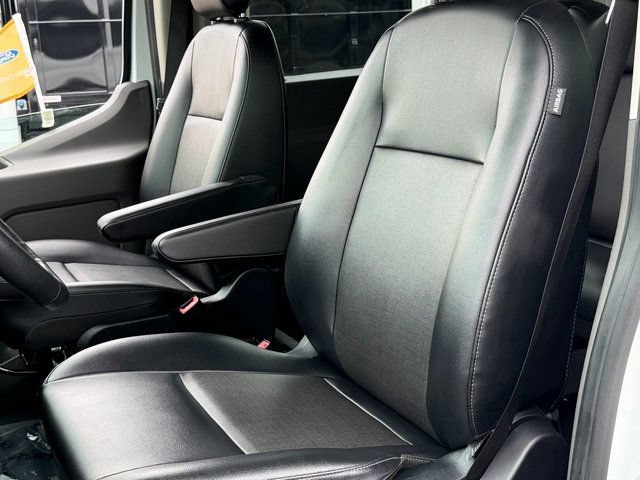 Certified 2023 Ford Transit 250 Medium Roof RWD image 3