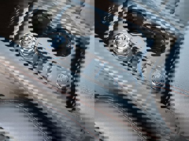 Certified 2025 Ford Explorer Active w/ Active Comfort Package image 24