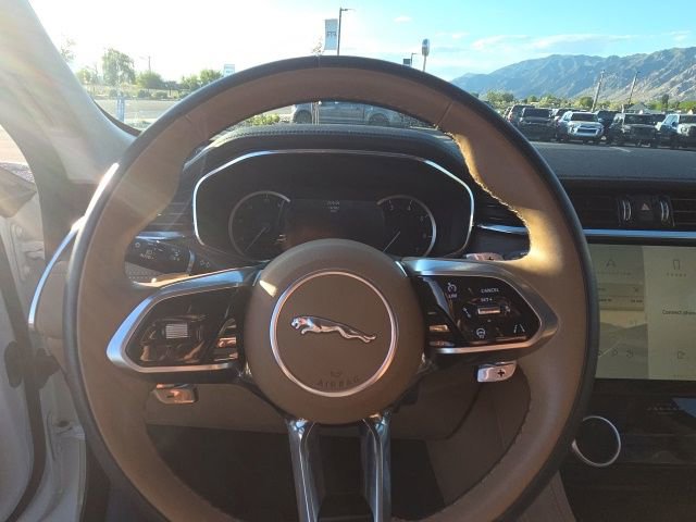 Used 2023 Jaguar F-PACE S AWD/4WD image 13