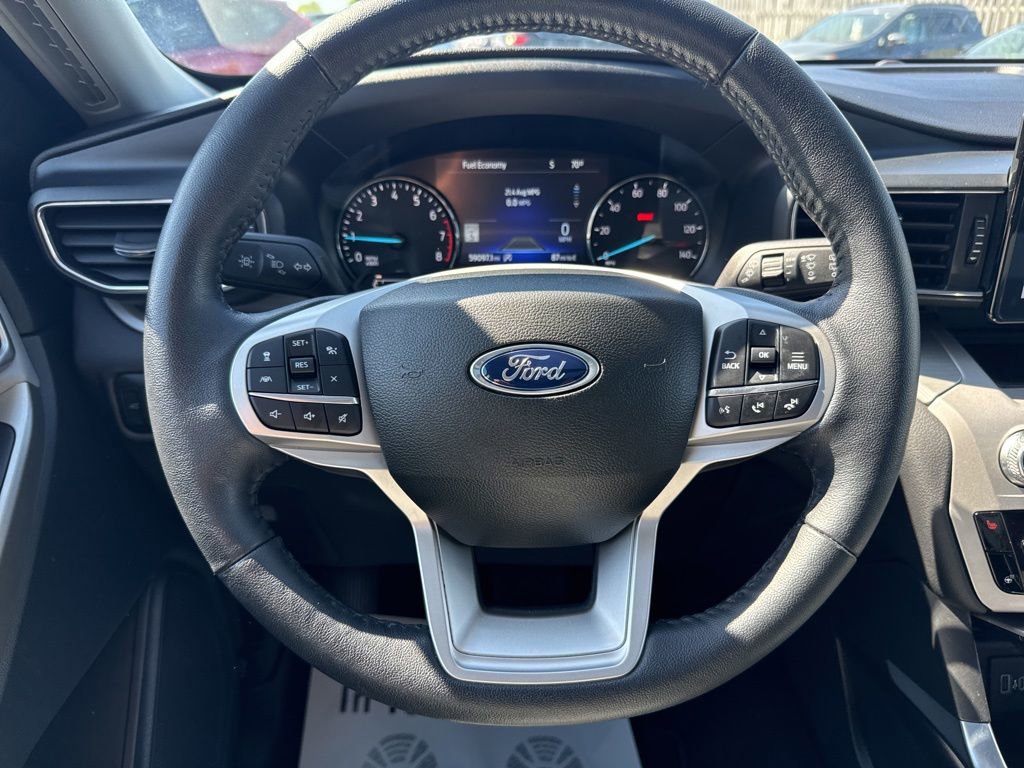 Certified 2023 Ford Explorer XLT w/ Equipment Group 202A AWD/4WD image 12