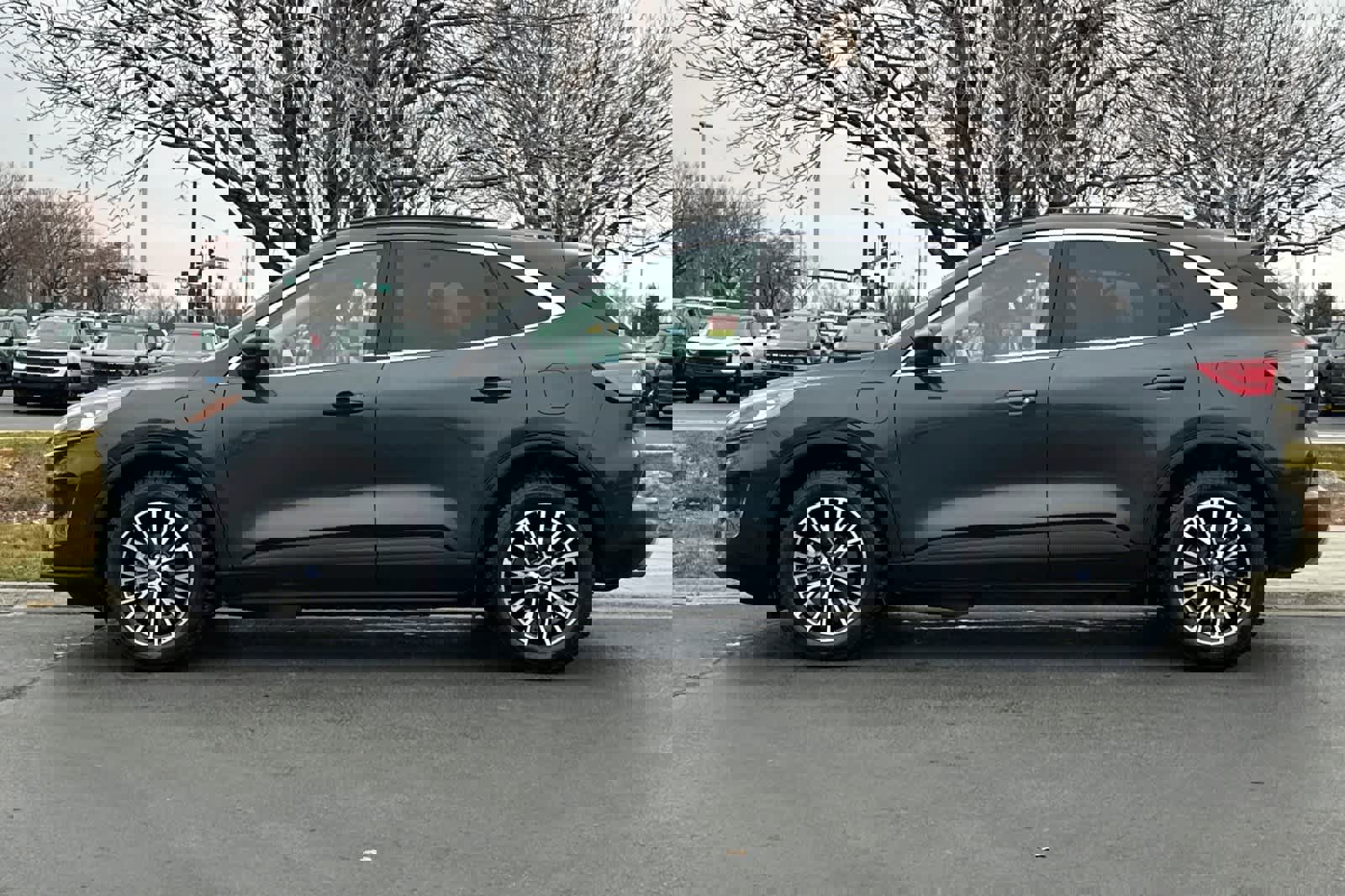 Certified 2022 Ford Escape Titanium w/ Titanium Premium Package image 2