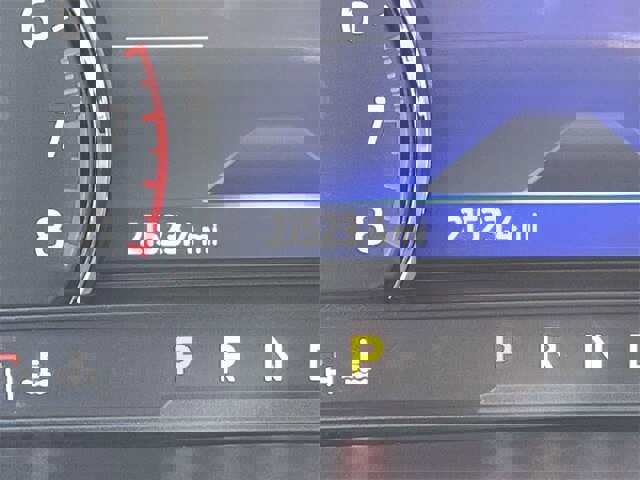 Certified 2022 Ford Explorer XLT w/ Equipment Group 202A image 35