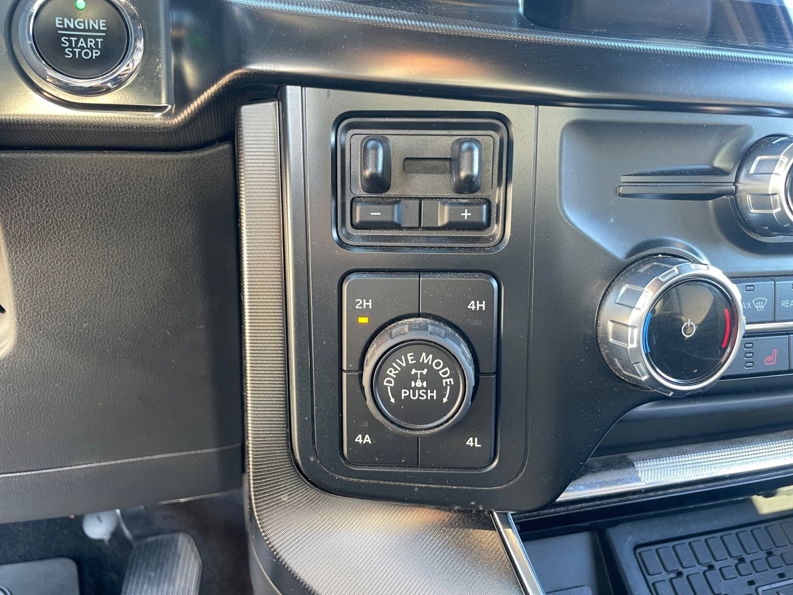 Certified 2023 Ford F150 Platinum w/ Equipment Group 701A High image 29