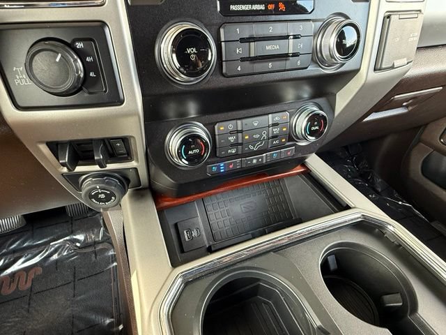 Certified 2020 Ford F250 King Ranch w/ King Ranch Ultimate Package AWD/4WD image 26
