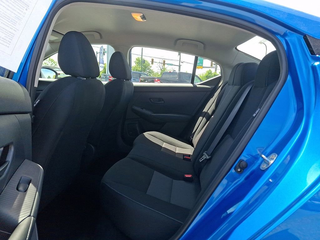 Used 2025 Nissan Sentra SV w/ All-Weather Package FWD image 10