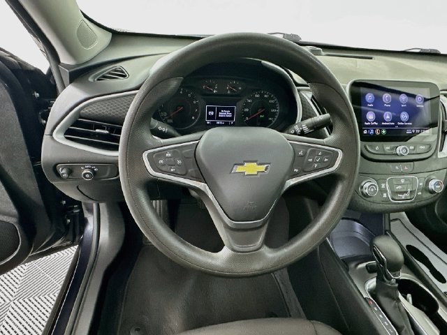 Used 2022 Chevrolet Malibu LS FWD image 15