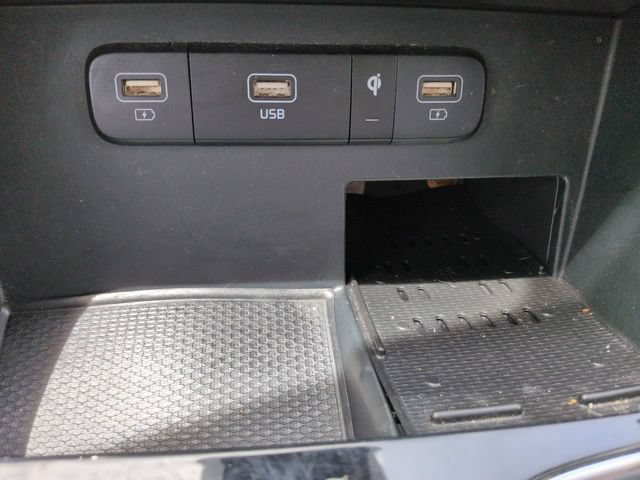 Used 2024 Kia Carnival SX Prestige FWD image 30