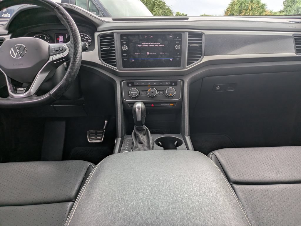 Used 2021 Volkswagen Atlas SE w/ Towing Package FWD image 13