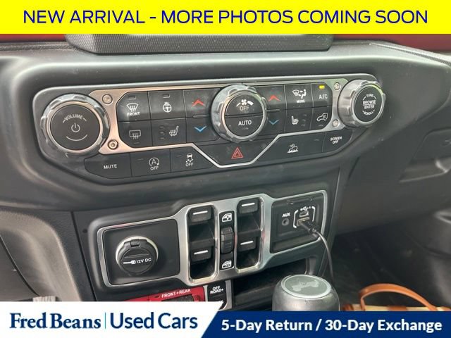 Used 2021 Jeep Wrangler Unlimited Rubicon w/ LED Lighting Group AWD/4WD image 21