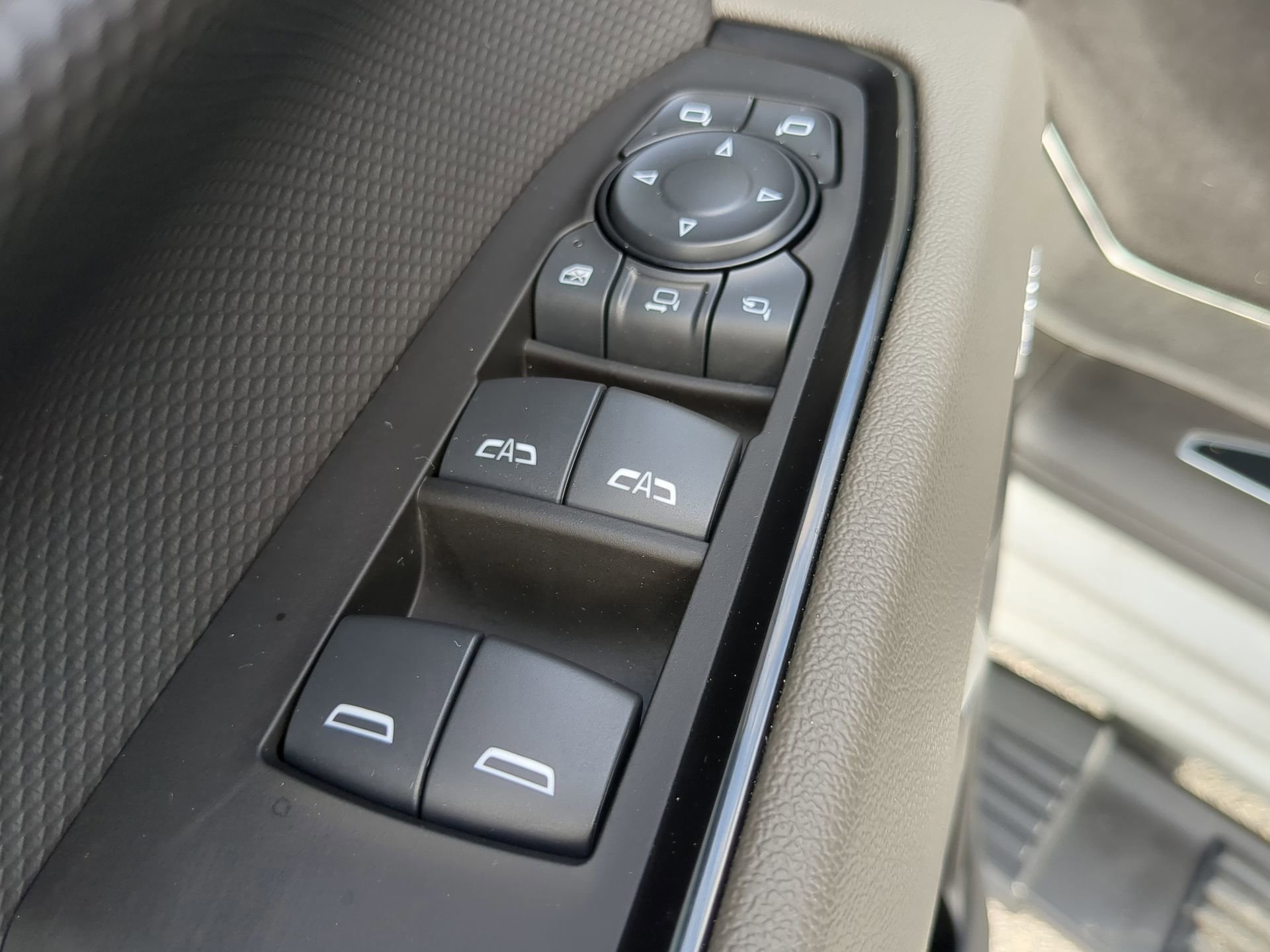 Used 2025 Chevrolet Silverado 2500 ZR2 image 47