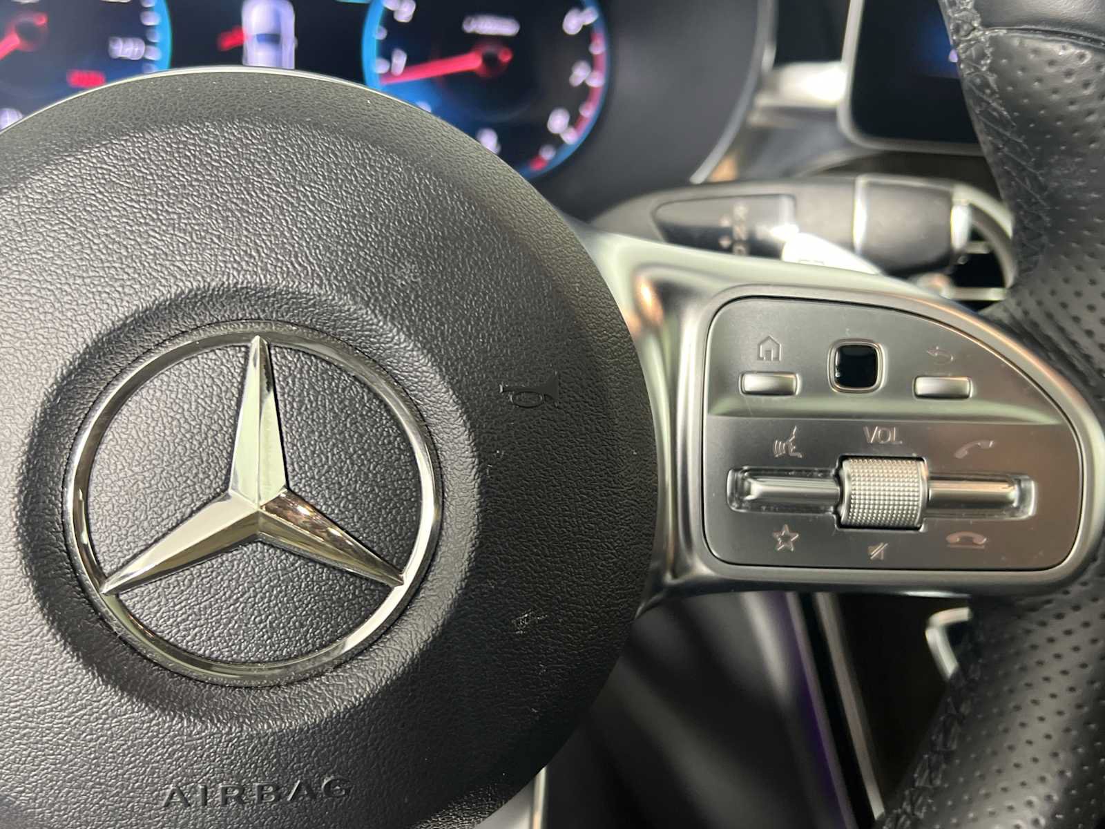 Used 2020 Mercedes-Benz C 300 Sedan image 29