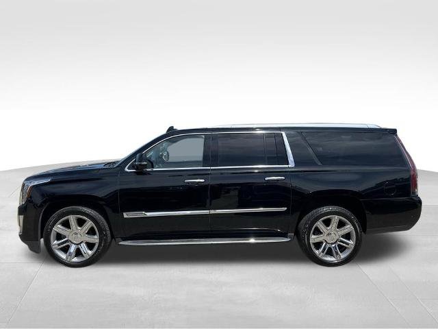 Used 2018 Cadillac Escalade ESV Luxury AWD/4WD image 2