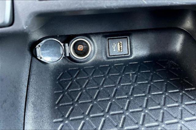 Used 2025 Toyota RAV4 XLE FWD image 16
