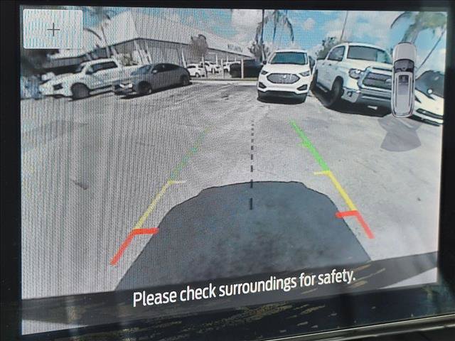 Certified 2022 Ford Explorer XLT w/ Equipment Group 202A RWD image 13