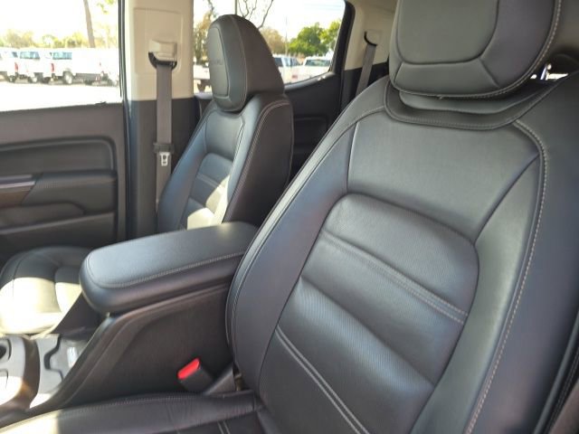 Used 2020 GMC Canyon Denali image 8