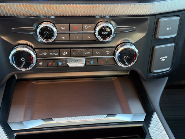 Certified 2026 Ford F350 Platinum w/ Tremor Off-Road Package AWD/4WD image 7