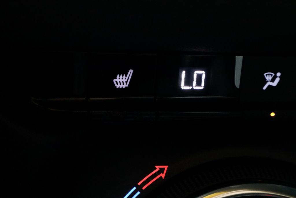 Used 2024 Chevrolet Blazer LT w/ Convenience Package image 31