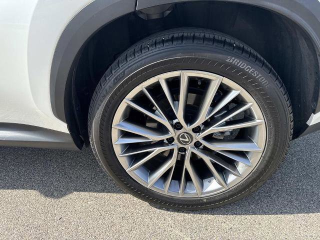 Used 2024 Lexus NX 350h AWD w/ Vision Package image 9